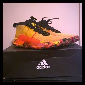 Dame 5 Red / Yellow Sneakers + Travel Bag